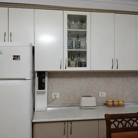 Apartament Astir